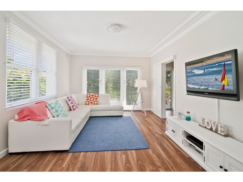 17 Walkom Avenue, Forestville NSW 2087