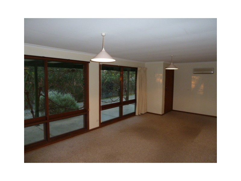 4 Kerry Street, Coromandel Valley SA 5051