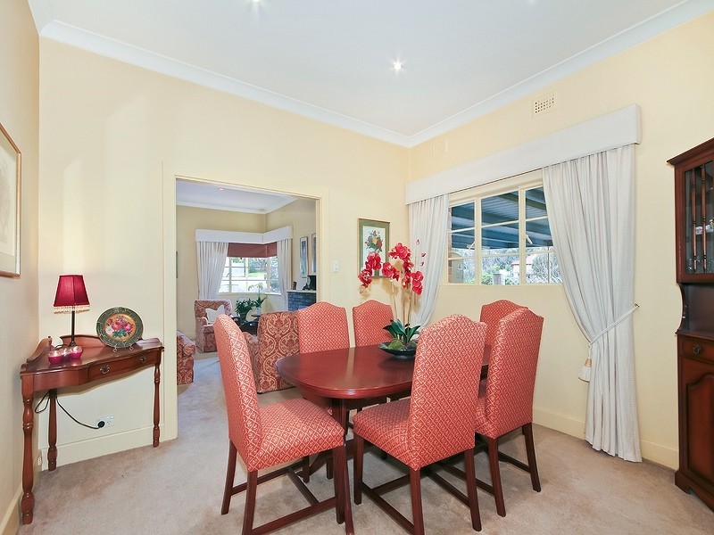 27 Parham Road, Eden Hills SA 5050