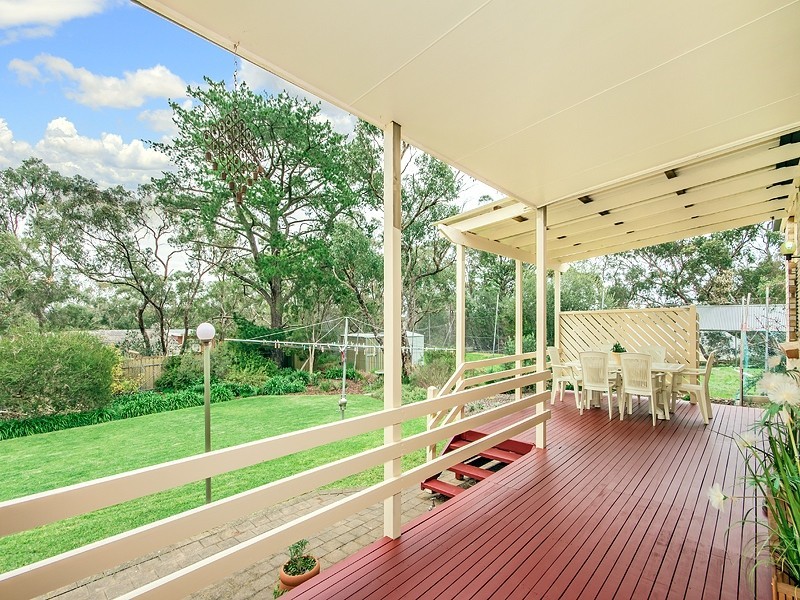 27 Parham Road, Eden Hills SA 5050