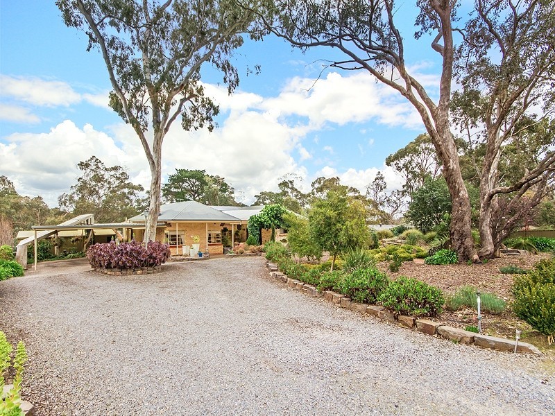 27 Parham Road, Eden Hills SA 5050