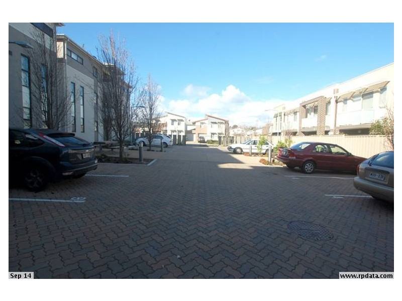 8/2 Grey Box Avenue, Noarlunga Centre SA 5168
