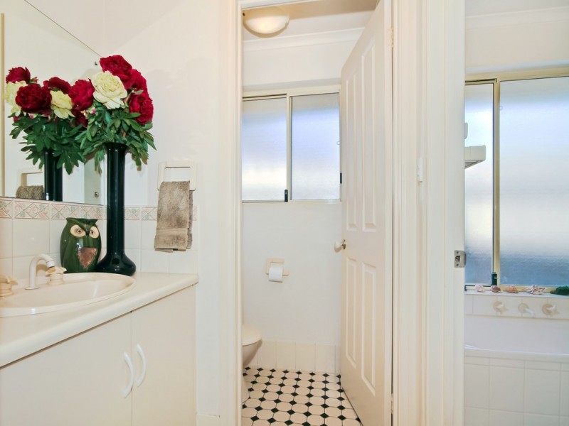 68 Sandalwood Crescent, Flagstaff Hill SA 5159