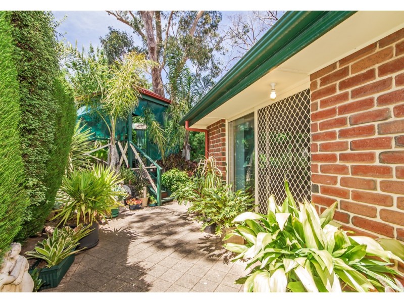 68 Sandalwood Crescent, Flagstaff Hill SA 5159