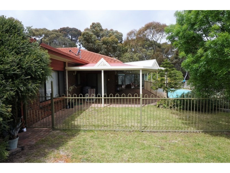 27 Broadmeadow Drive, Flagstaff Hill SA 5159