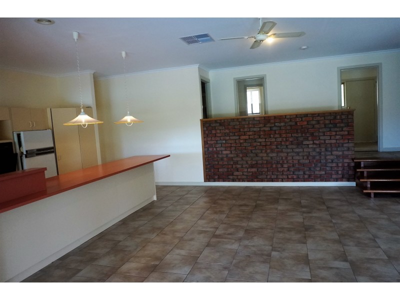 27 Broadmeadow Drive, Flagstaff Hill SA 5159