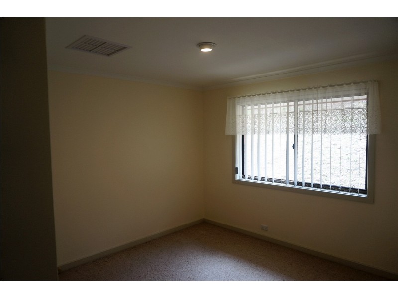27 Broadmeadow Drive, Flagstaff Hill SA 5159