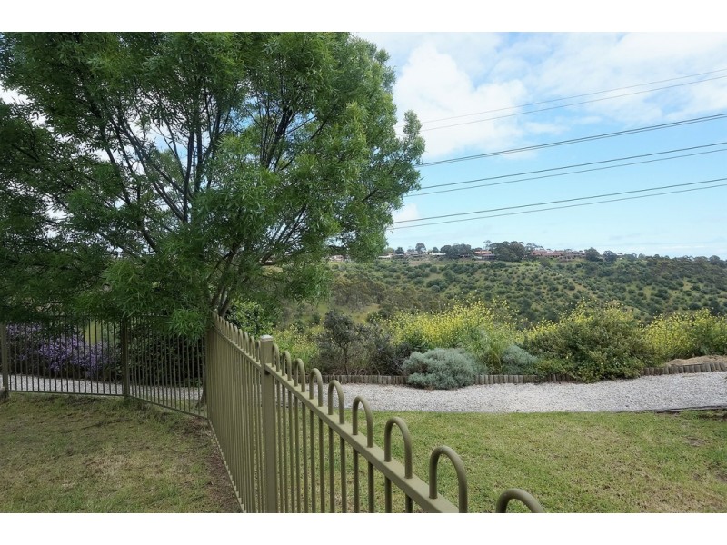 27 Broadmeadow Drive, Flagstaff Hill SA 5159