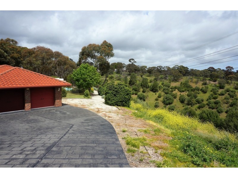 27 Broadmeadow Drive, Flagstaff Hill SA 5159