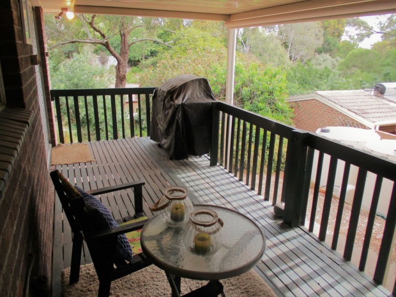 20 Oakdene Crescent, Coromandel Valley SA 5051