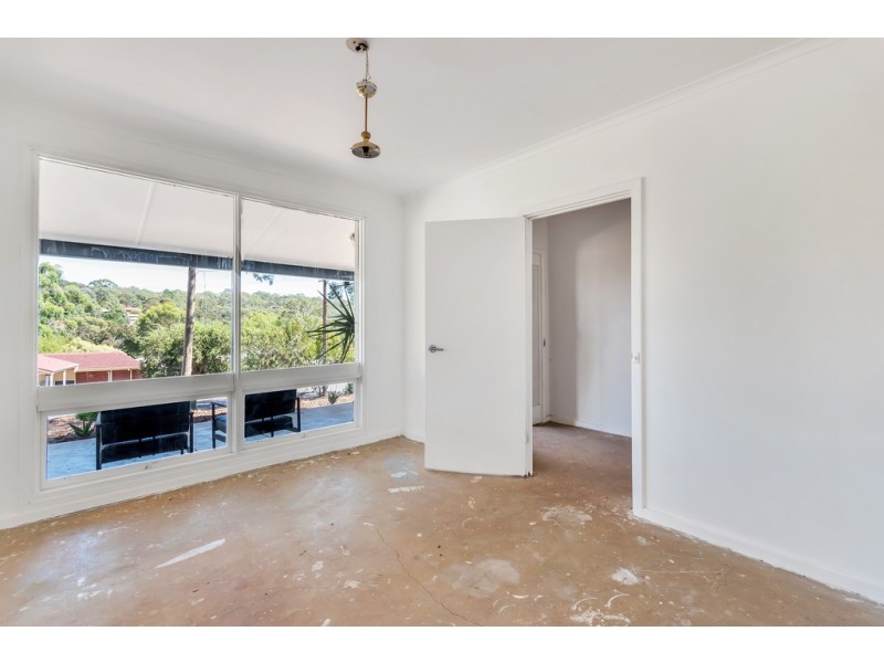 8 Meadowvale Road, Coromandel Valley SA 5051