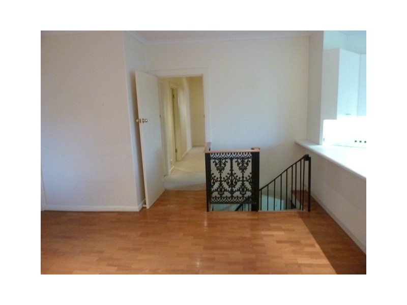 32 Ridgehaven Drive, Bellevue Heights SA 5050