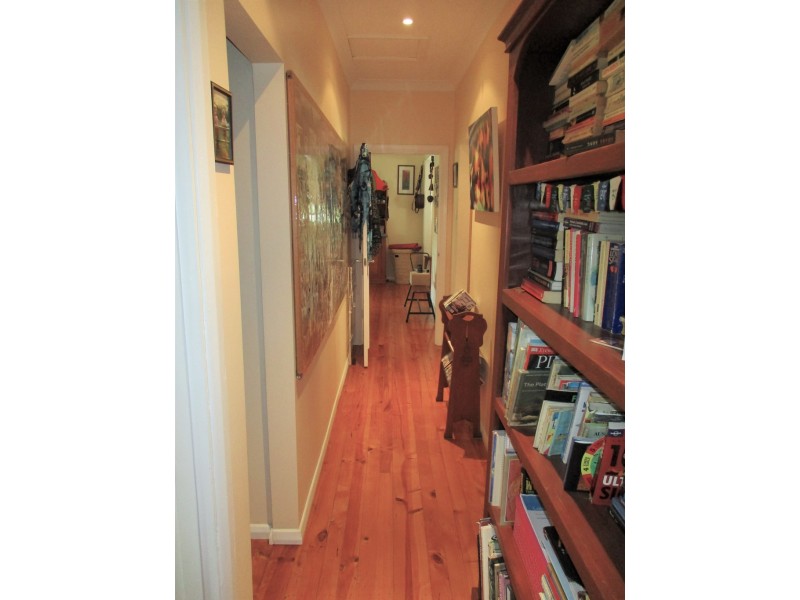 7 Mountain Road, Eden Hills SA 5050