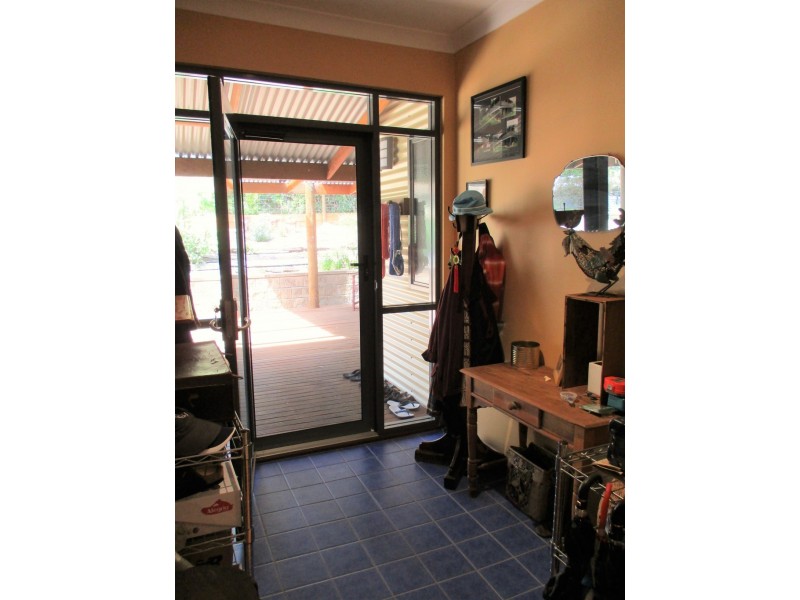 7 Mountain Road, Eden Hills SA 5050