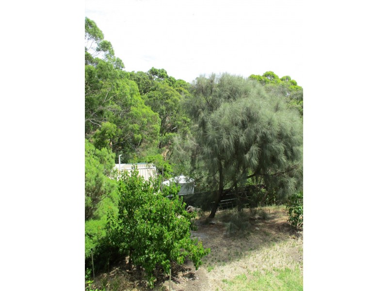 7 Mountain Road, Eden Hills SA 5050