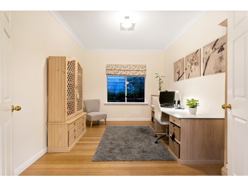 3 Sandalwood Crescent, Flagstaff Hill SA 5159