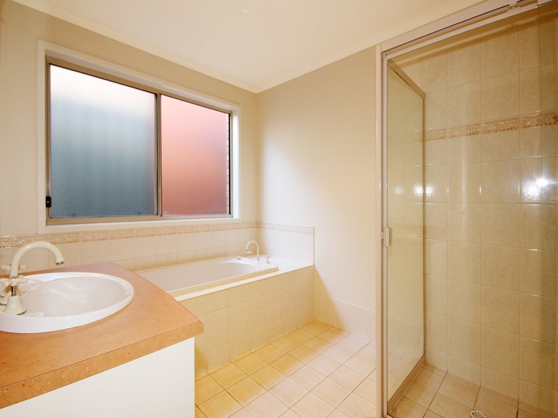 14 Niklaus Court, Flagstaff Hill SA 5159