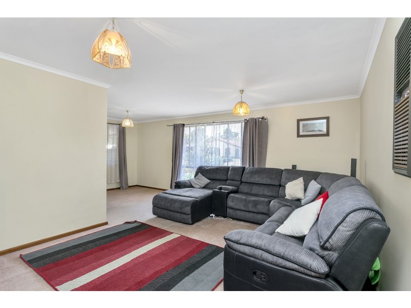 20 Jade Crescent, Happy Valley SA 5159