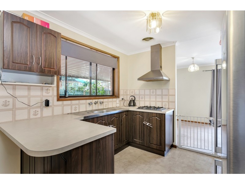 20 Jade Crescent, Happy Valley SA 5159