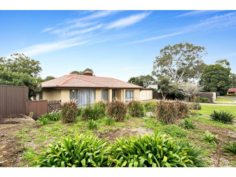 4 Woodhall Drive, Happy Valley SA 5159