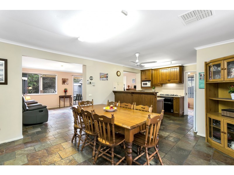 4 Woodhall Drive, Happy Valley SA 5159