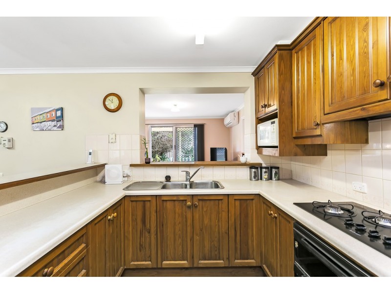 4 Woodhall Drive, Happy Valley SA 5159