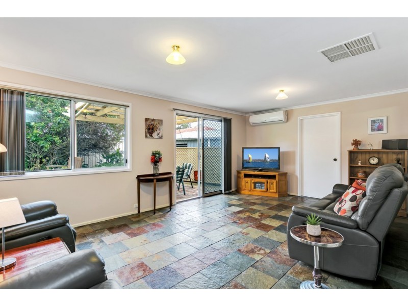 4 Woodhall Drive, Happy Valley SA 5159