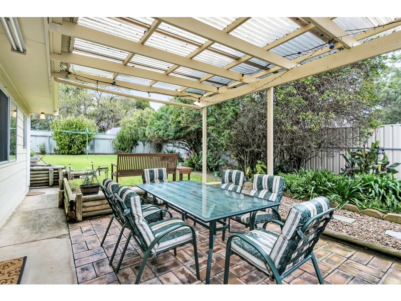 4 Woodhall Drive, Happy Valley SA 5159