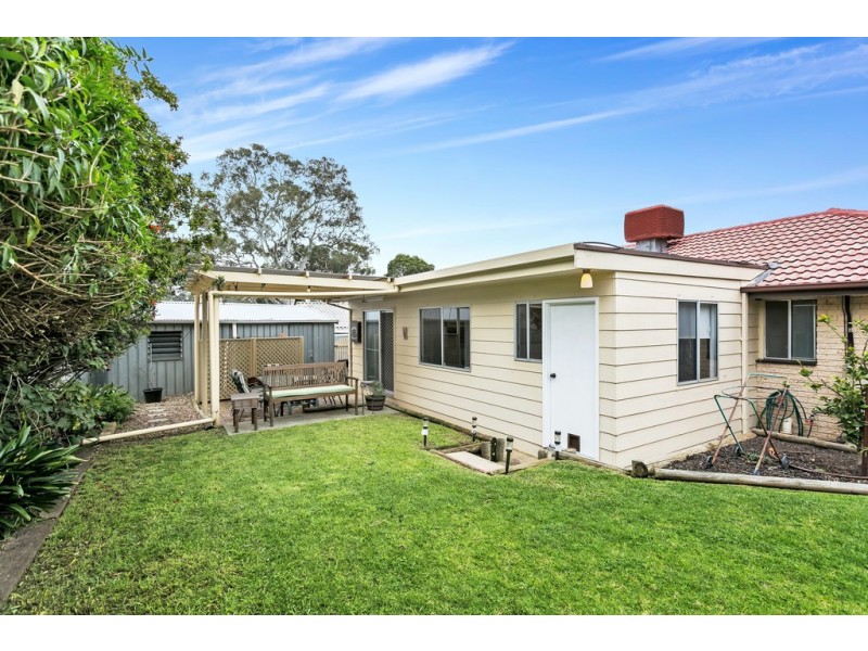 4 Woodhall Drive, Happy Valley SA 5159