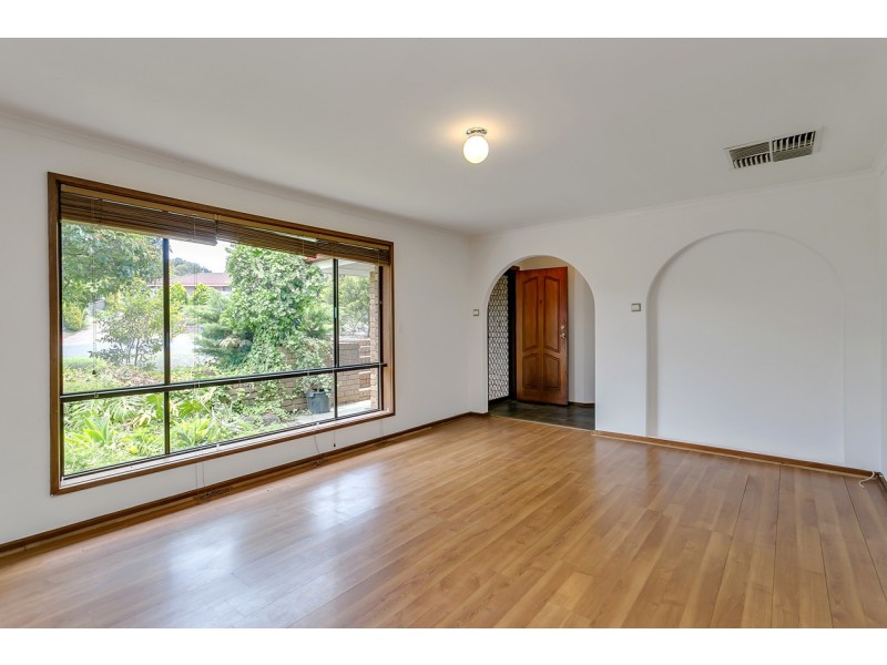 14 Hoyle Court, Flagstaff Hill SA 5159