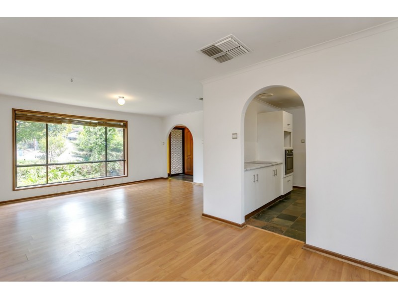 14 Hoyle Court, Flagstaff Hill SA 5159