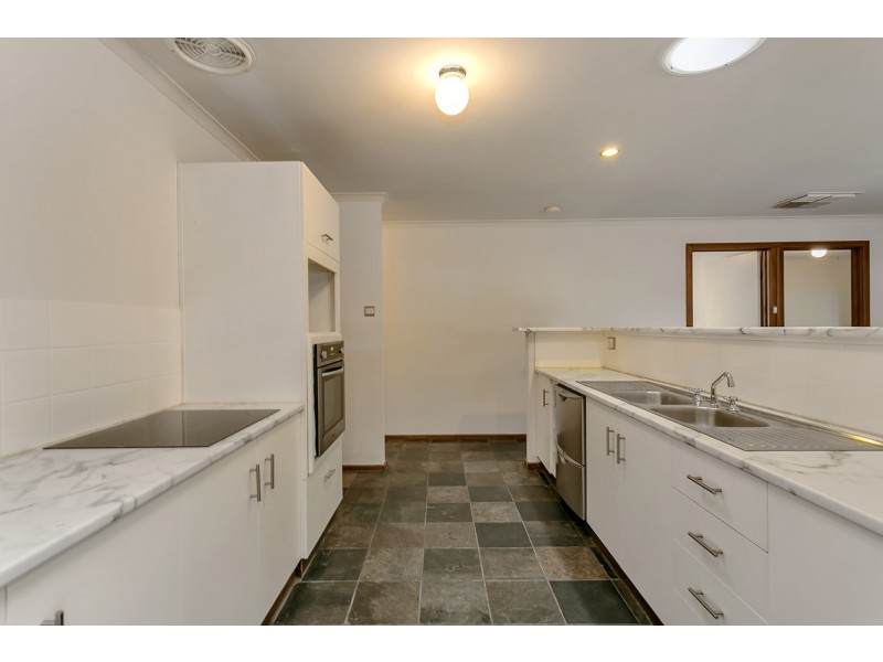 14 Hoyle Court, Flagstaff Hill SA 5159