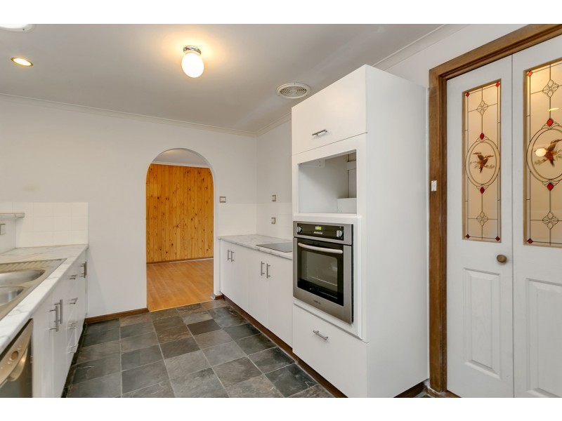 14 Hoyle Court, Flagstaff Hill SA 5159