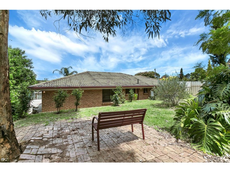 14 Hoyle Court, Flagstaff Hill SA 5159