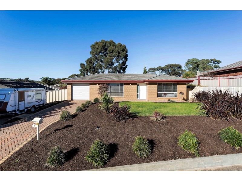7 Farnham Crescent, Woodcroft SA 5162