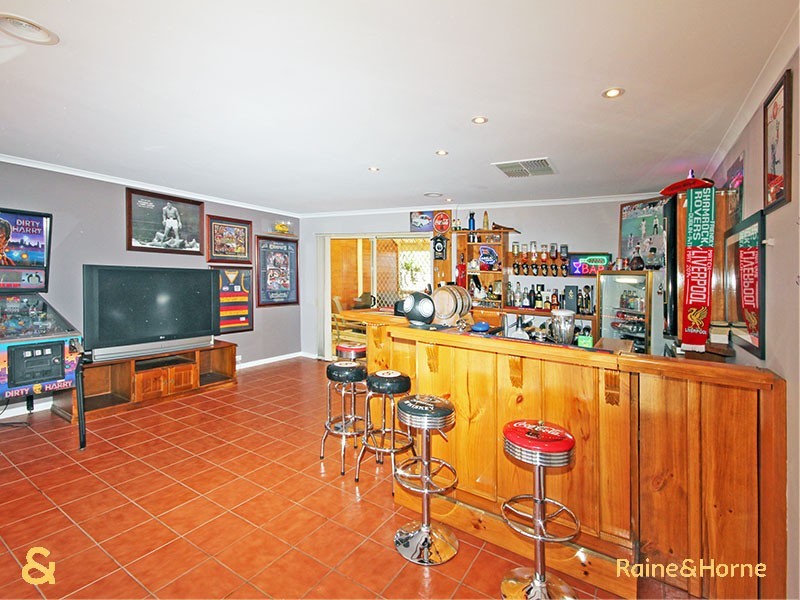 75 Pegasus Drive, Woodcroft SA 5162