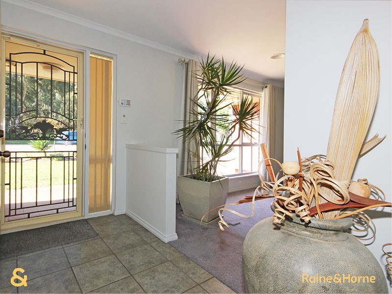 75 Pegasus Drive, Woodcroft SA 5162