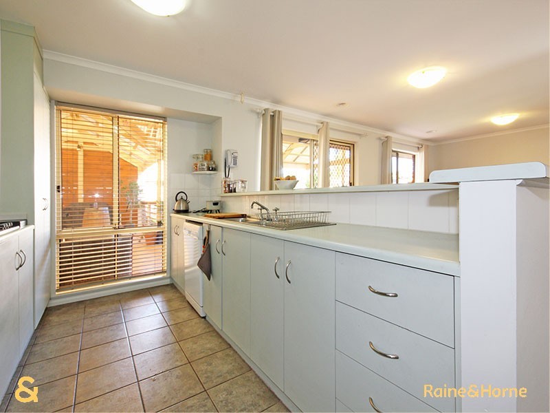 75 Pegasus Drive, Woodcroft SA 5162