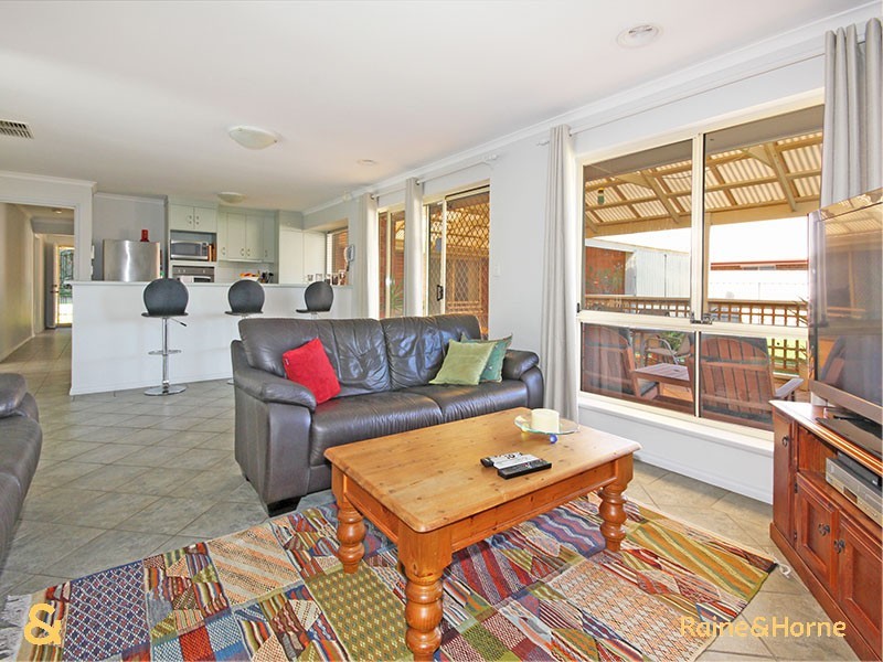 75 Pegasus Drive, Woodcroft SA 5162