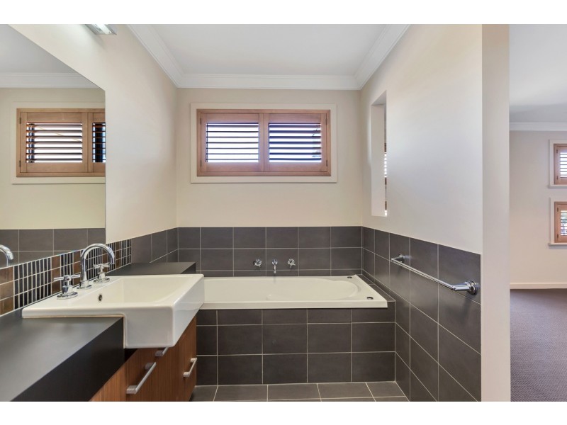 9 Bright Place, Craigburn Farm SA 5051
