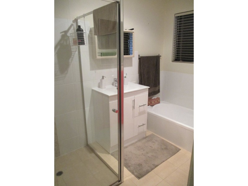 2 Hamilton Crescent, Aberfoyle Park SA 5159