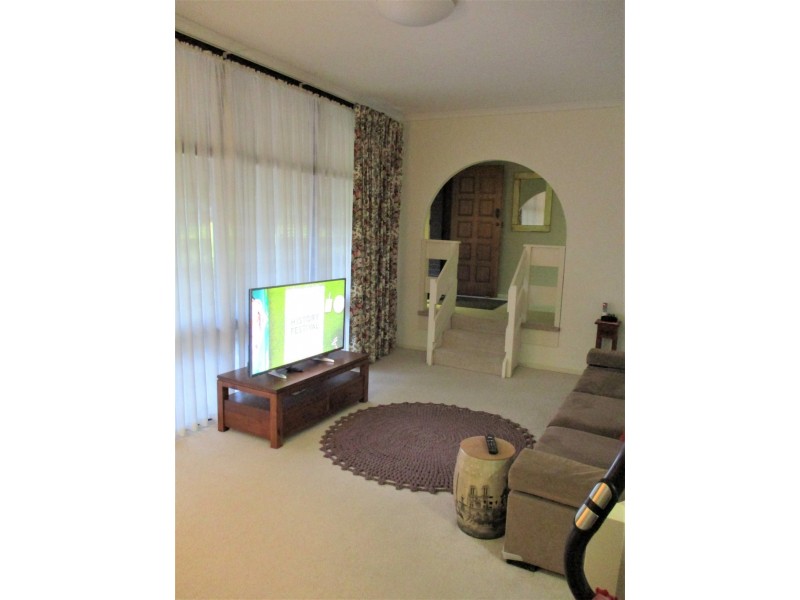 2 Hamilton Crescent, Aberfoyle Park SA 5159