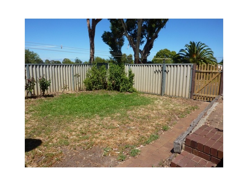27 MAGNOLIA AVENUE, Happy Valley SA 5159