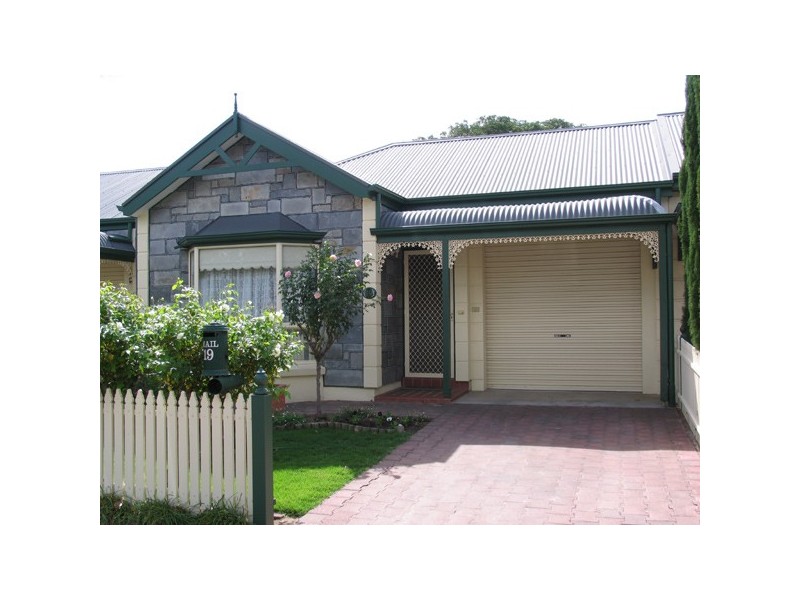 19 JERVOIS STREET, Glenelg North SA 5045