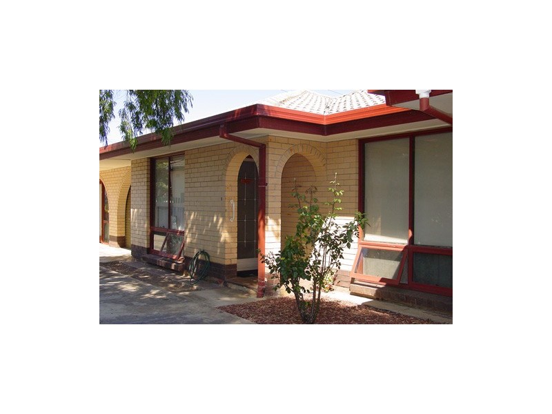 2/61 NILPENA AVENUE, Park Holme SA 5043