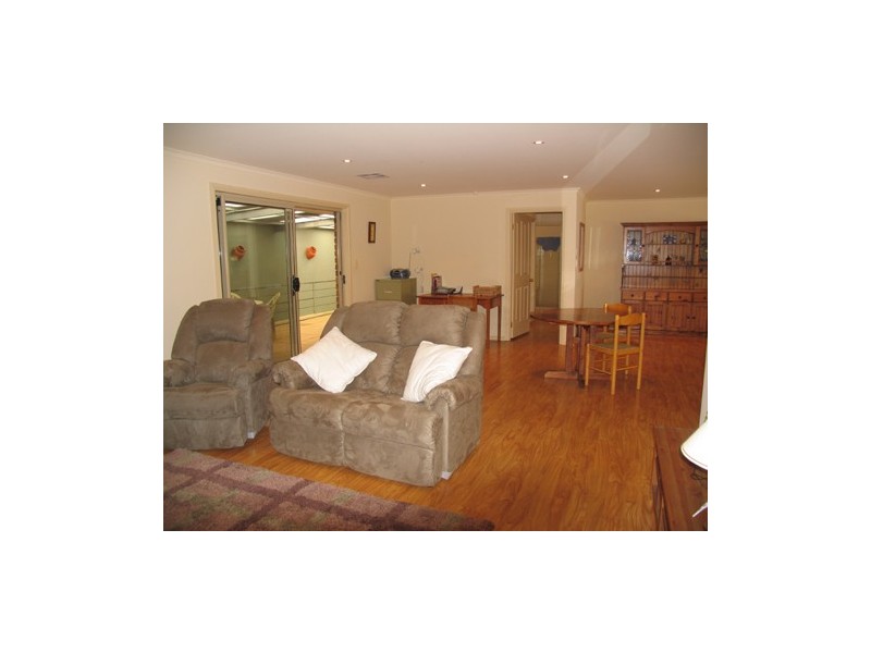 2 PEEWIT AVENUE, Glenalta SA 5052