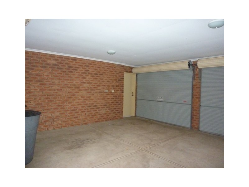 12 Wooding Ave, Woodcroft SA 5162