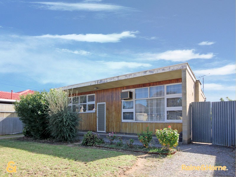 3 Tudor Avenue, Clovelly Park SA 5042