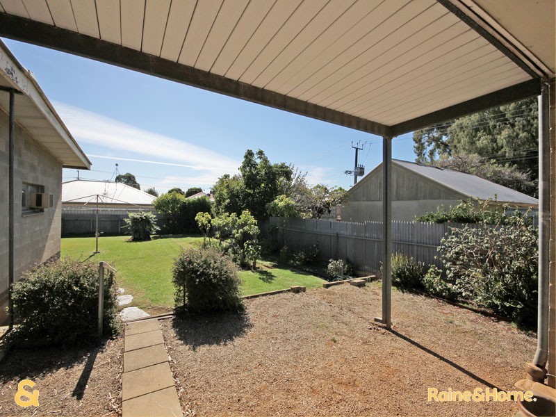 3 Tudor Avenue, Clovelly Park SA 5042