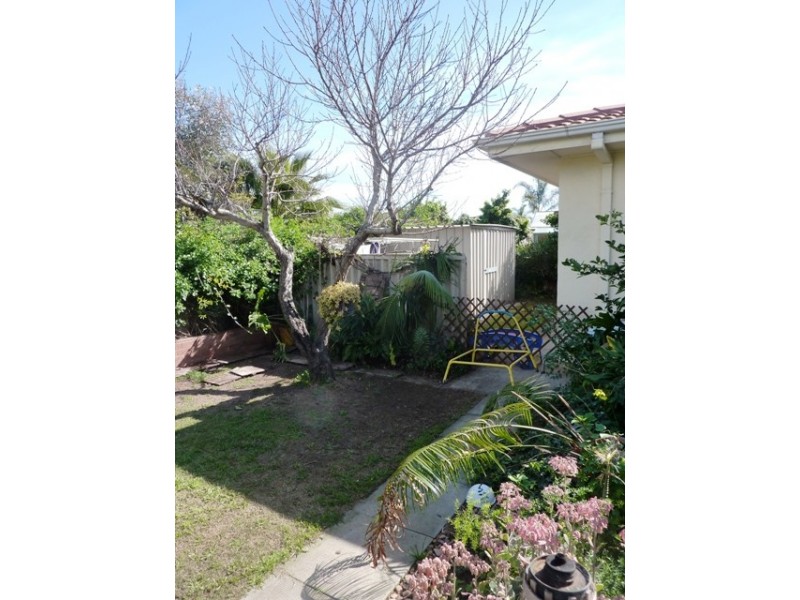 39 ASHBURTON AVENUE, West Lakes Shore SA 5020
